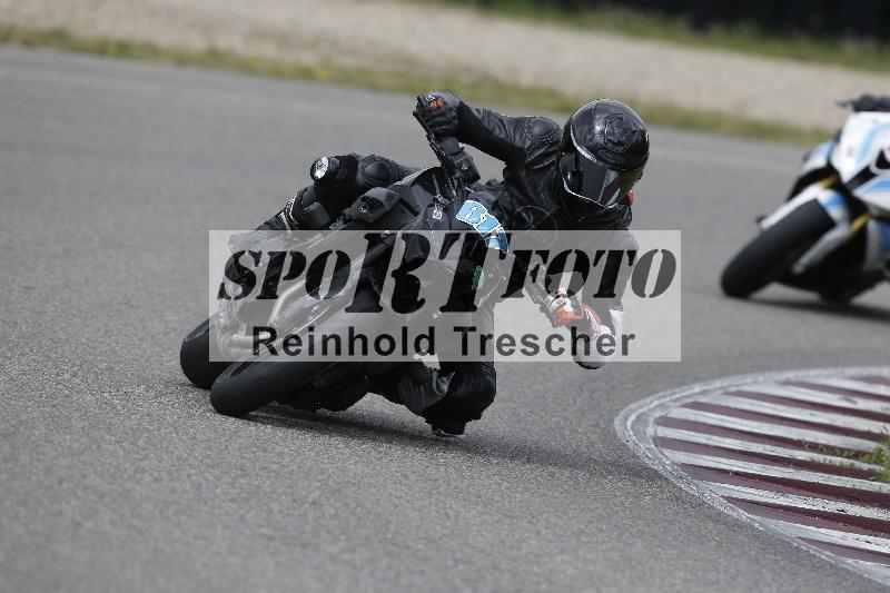 /09 19.04.2026  Caremotion get faster ADR/Gruppe gruen/617